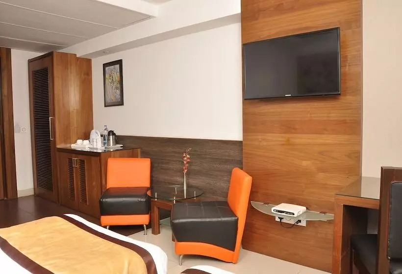 Fotos del hotel Niharika:  20