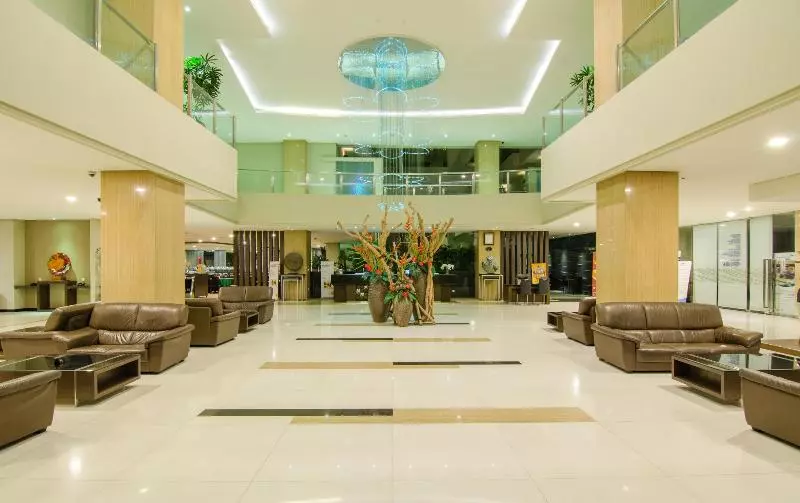 Fotos del hotel Savana  & Convention Malang:  4