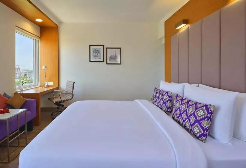 Fotos del hotel Aloft Ahmedabad Sg Road:  2