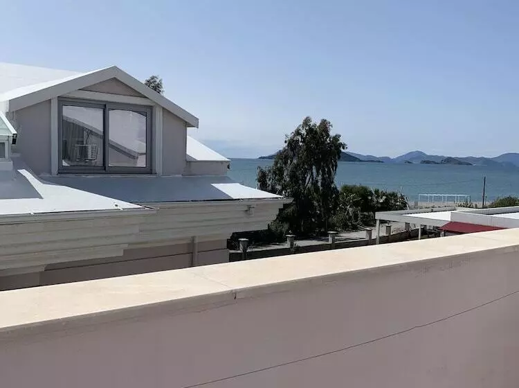 Fotos del hotel Daphne Residence:  12