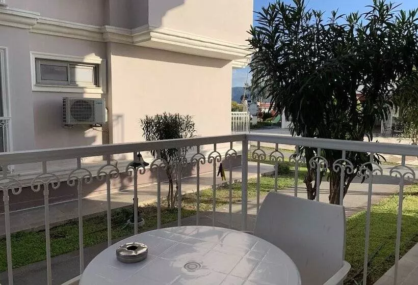 Fotos del hotel Daphne Residence:  11