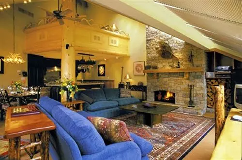 Whistler Blackcomb VR Hearthstone Lodge