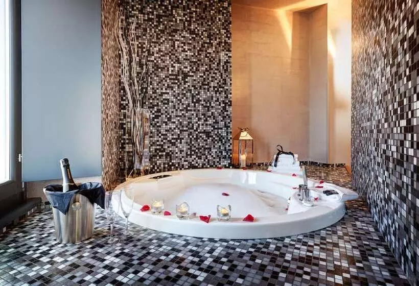 Fotos del hotel Dharma Luxury:  4