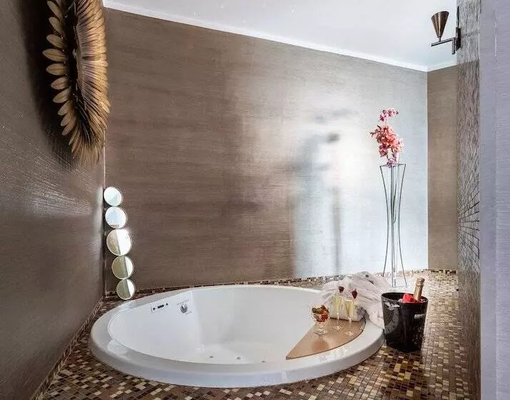 Fotos del hotel Dharma Luxury:  13