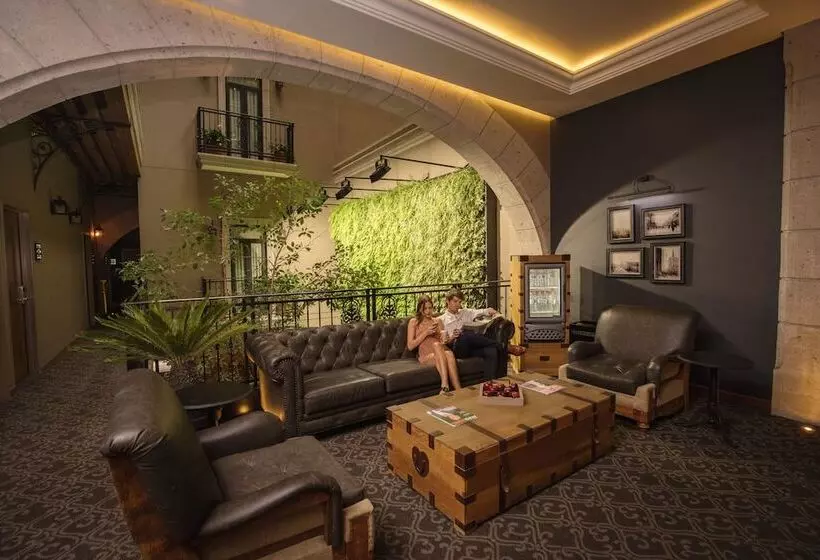 Fotos del hotel Histórico Central:  8