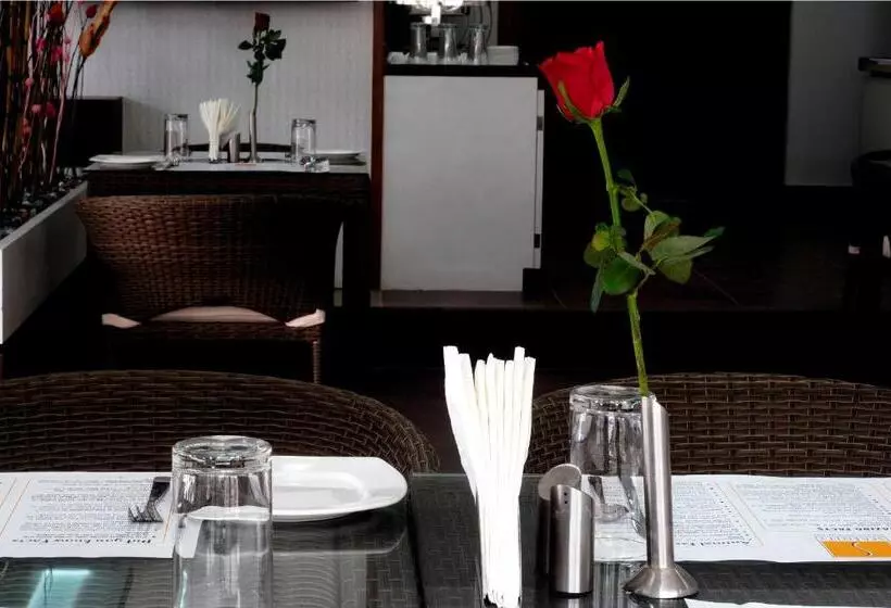 Fotos del hotel La Serene:  9