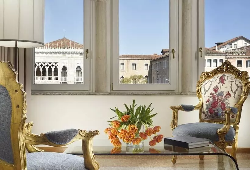 Fotos del hotel L Orologio:  16