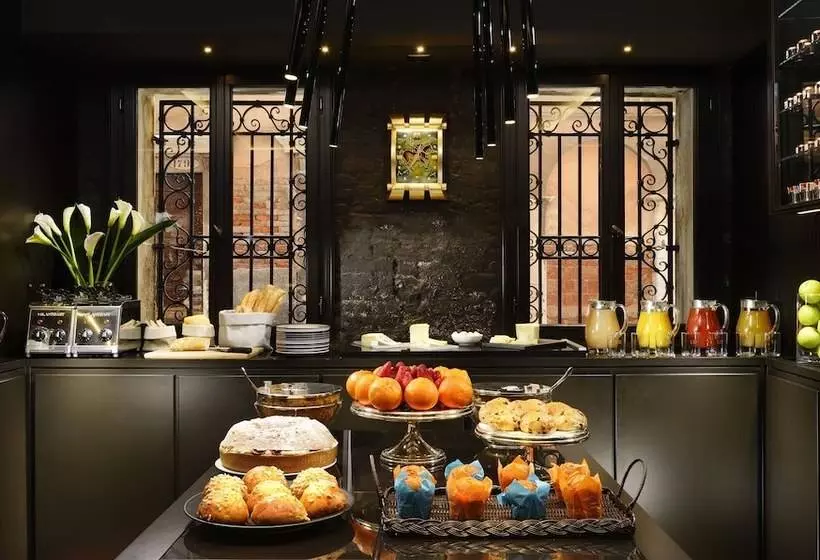 Fotos del hotel L Orologio:  18