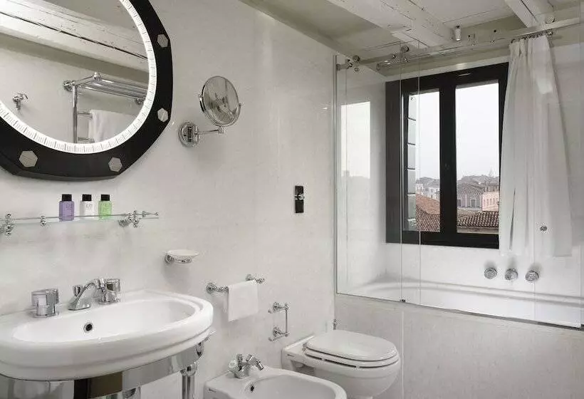 Fotos del hotel L Orologio:  17