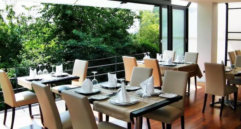 Fotos del hotel President:  18