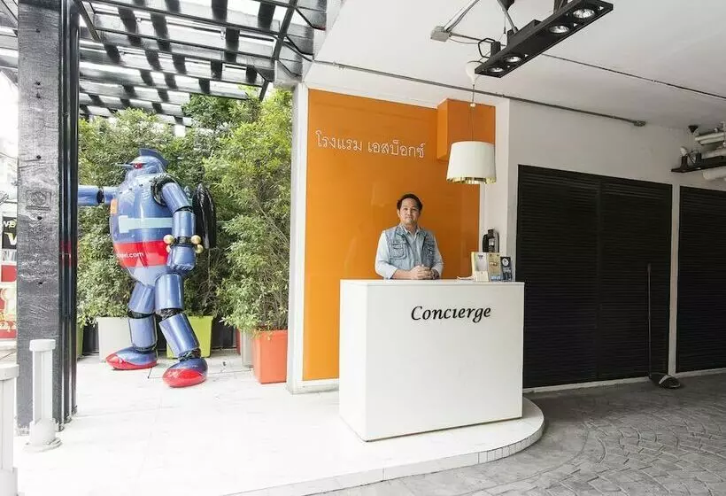 Fotos del hotel S Box Sukhumvit   Sha Extra Plus:  4