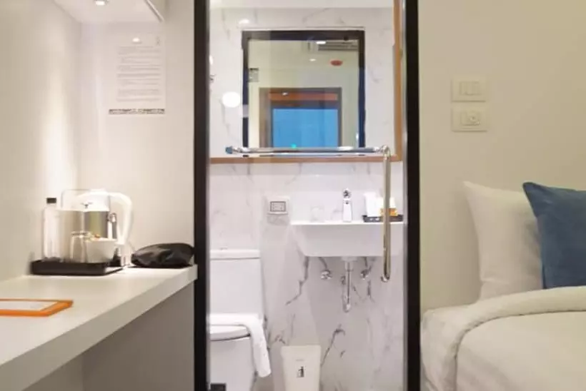 Fotos del hotel S Box Sukhumvit   Sha Extra Plus:  5