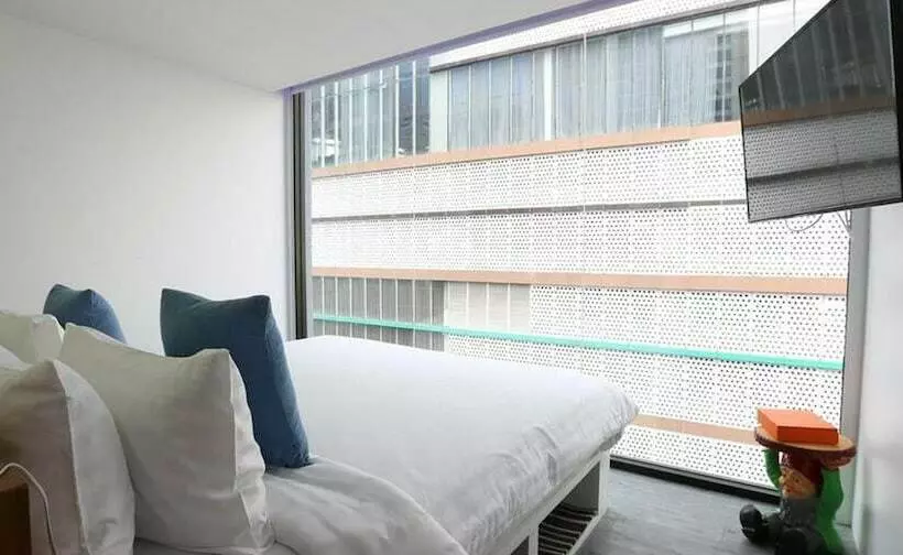 Fotos del hotel S Box Sukhumvit   Sha Extra Plus:  6