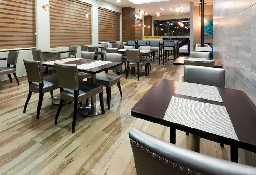 Fotos del hotel La Quinta By Wyndham Tegucigalpa:  5