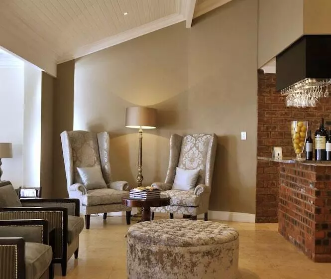 Fotos del hotel 131 On Herbert Baker Street:  10