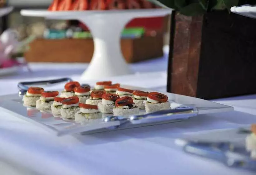 Fotos del hotel 131 On Herbert Baker Street:  19