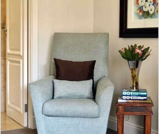 Fotos del hotel 131 On Herbert Baker Street:  16