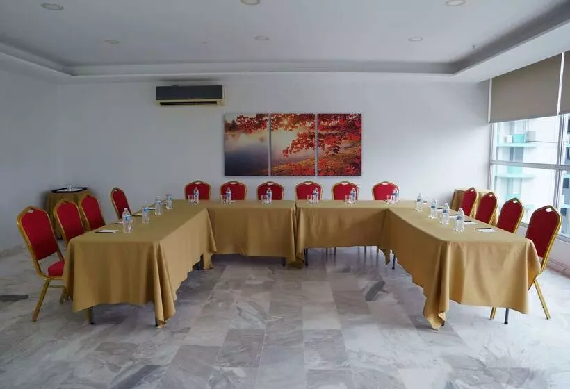 Fotos del hotel Ramada Panama Centro Via Argentina:  3