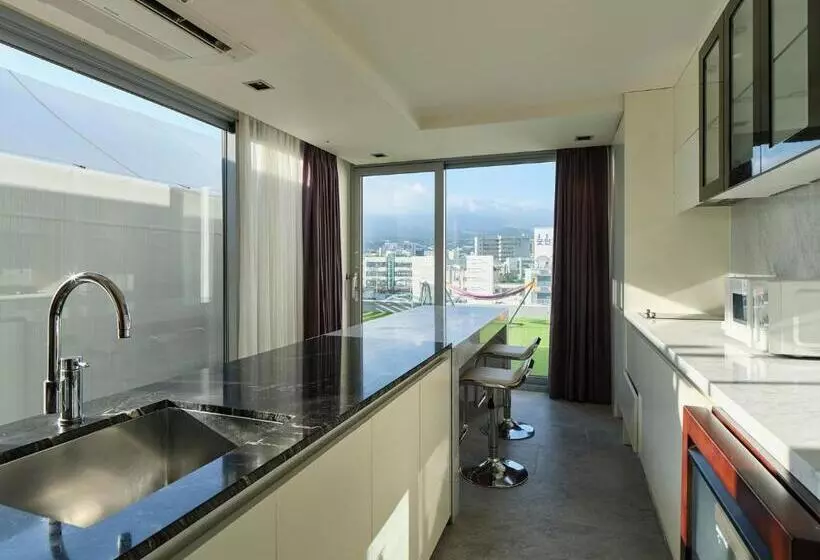 Fotos del hotel The Island Blue:  15