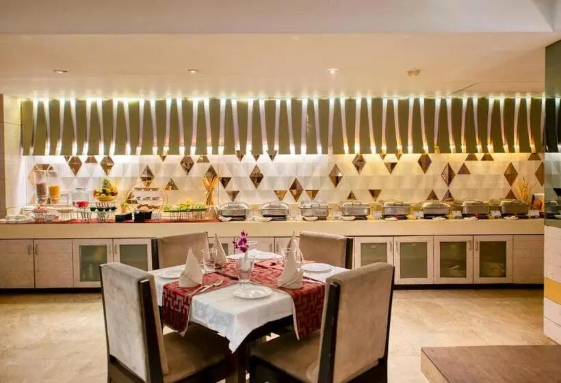 Fotos del hotel Sapna Clarks Inn:  3