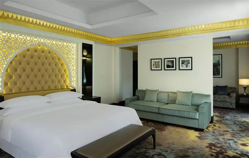 Fotos del hotel Sheraton Sharjah Beach Resort And Spa:  2