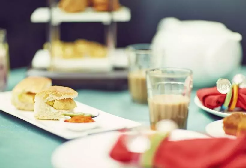 Fotos del hotel Taj Santacruz:  11