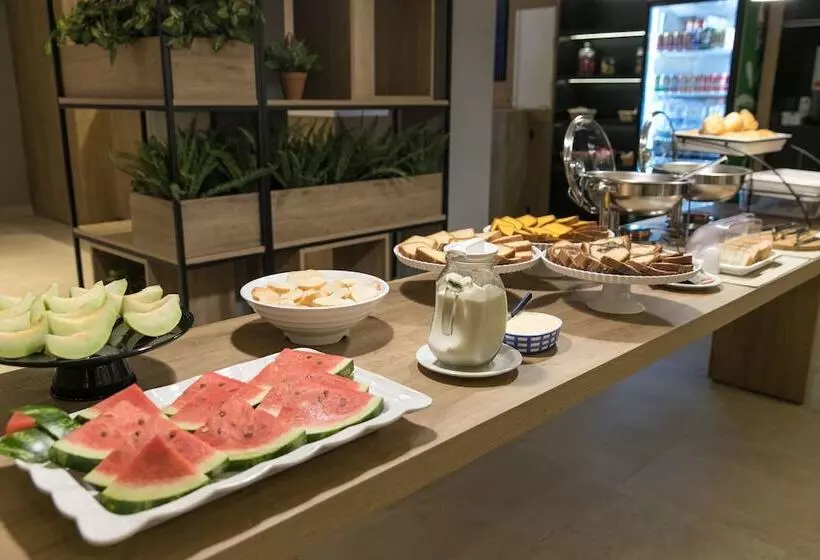 Fotos del hotel Uniclass Hotel Lapa:  8