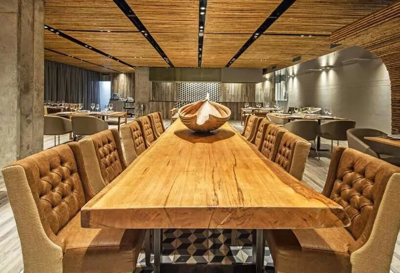 Fotos del hotel Movich Buro 51:  19