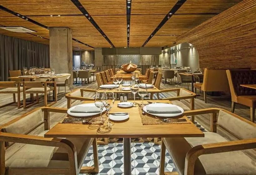 Fotos del hotel Movich Buro 51:  7