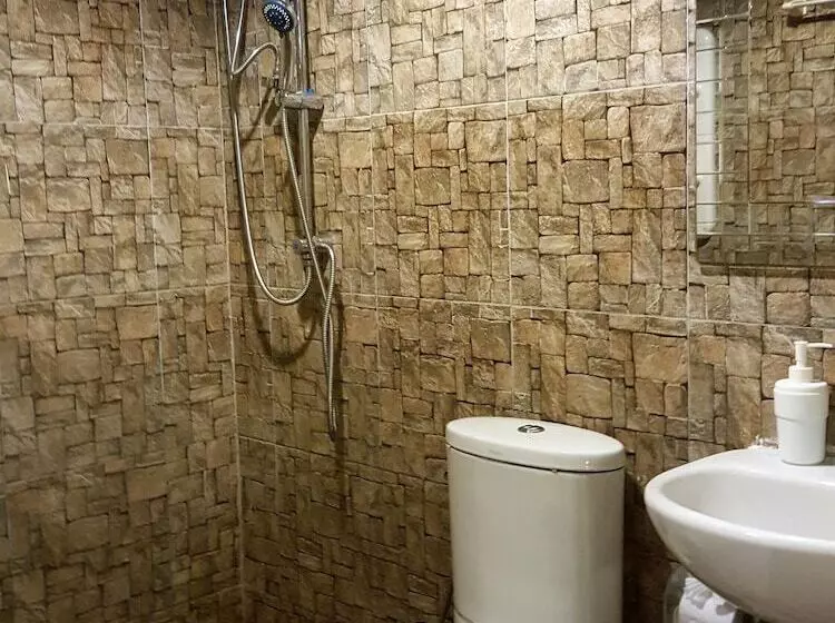 Fotos del hotel Limburi Hometel:  11