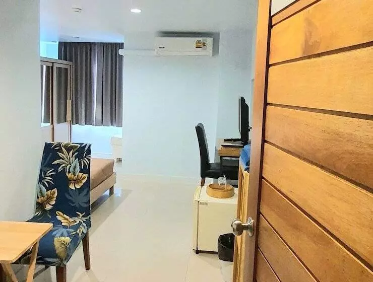 Fotos del hotel Limburi Hometel:  25