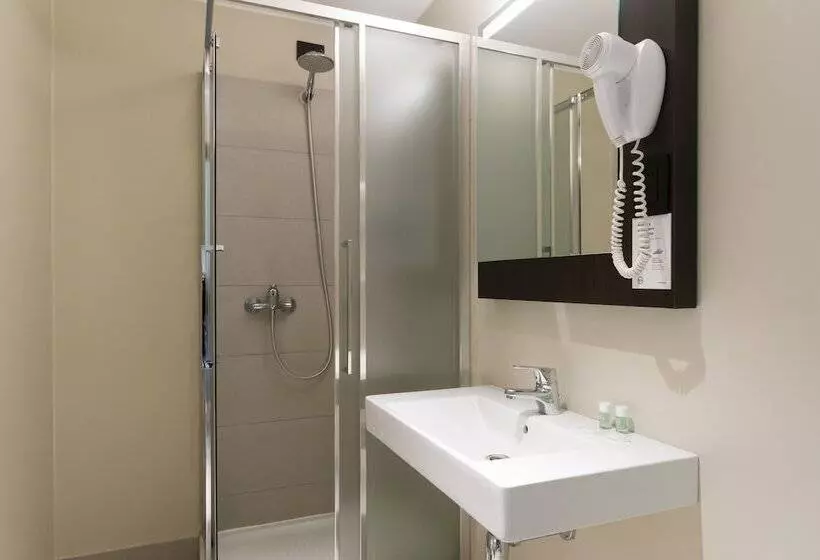 Fotos del hotel B&b Hotel Milano San Siro:  6