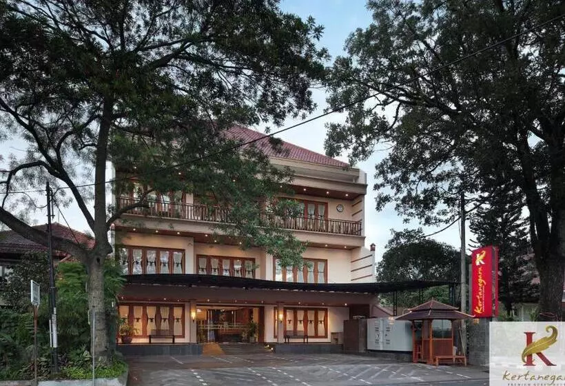 Fotos del hotel Kertanegara Premium Guest House:  9