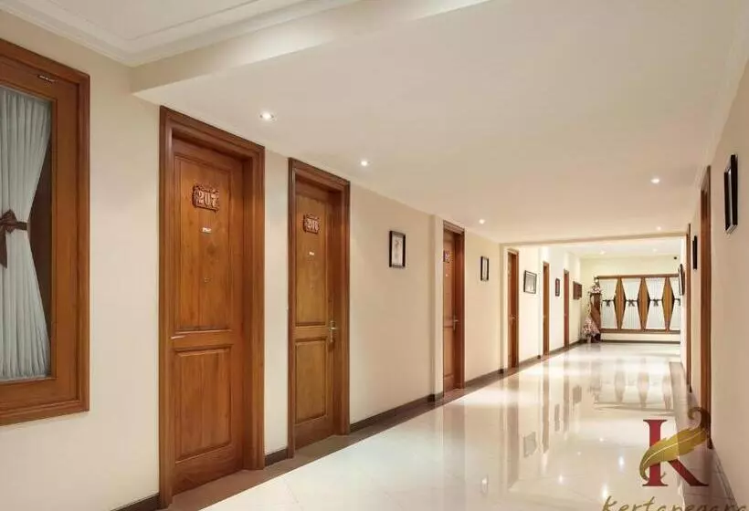 Fotos del hotel Kertanegara Premium Guest House:  17