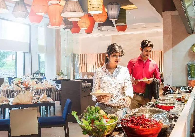 Fotos del hotel Novotel Imagicaa Khopoli:  20