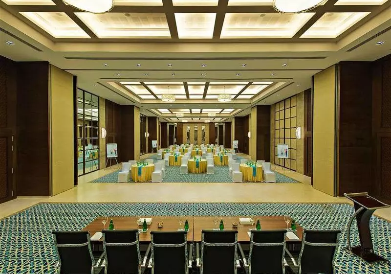 Fotos del hotel Novotel Imagicaa Khopoli:  21