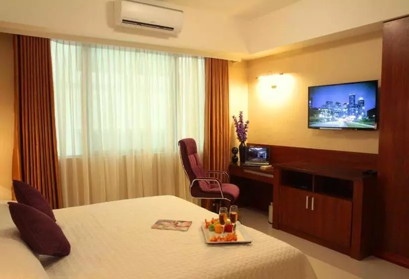 Central Park Tower Resort