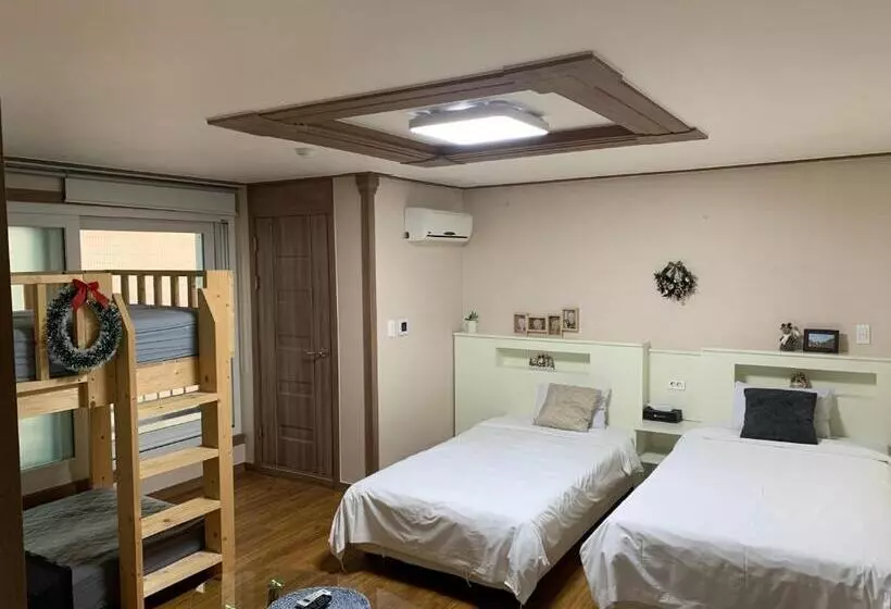 Fotos del hotel Hy Choi Hostel:  16