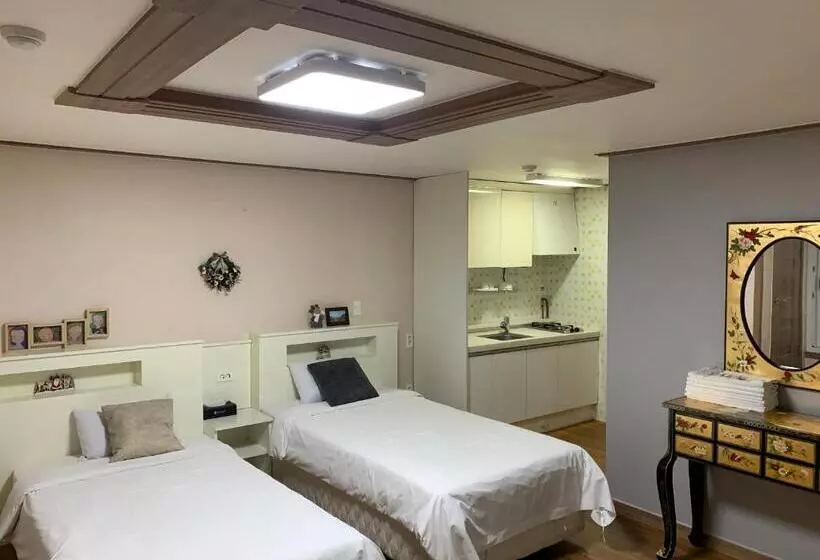 Fotos del hotel Hy Choi Hostel:  18