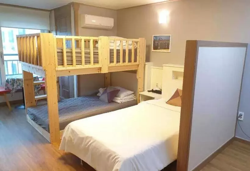 Fotos del hotel Hy Choi Hostel:  23