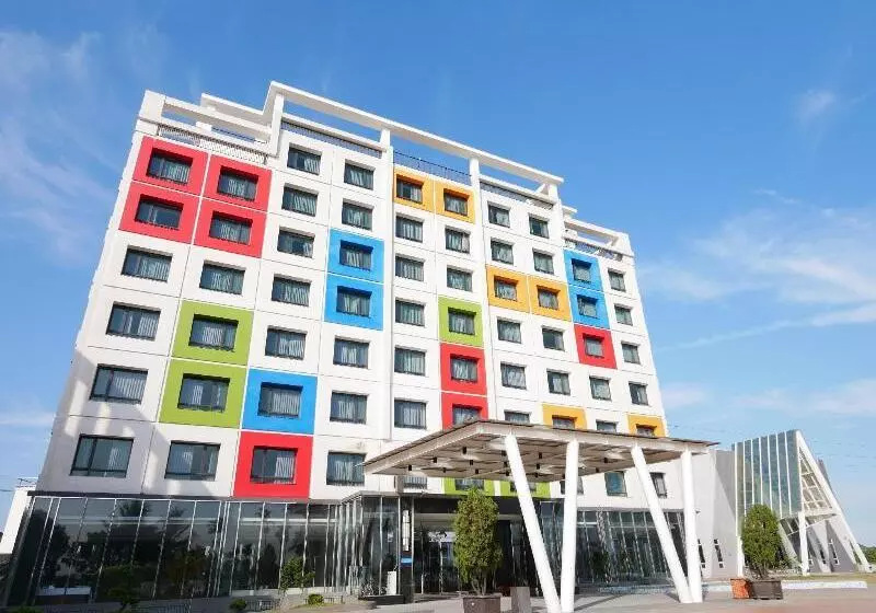 Fotos del hotel L Arc:  21