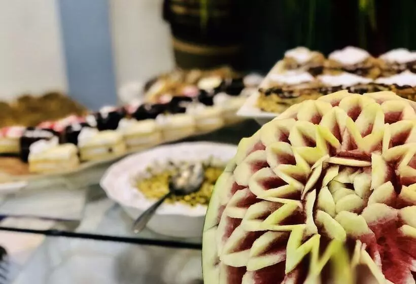 Fotos del hotel Meral Crown:  34