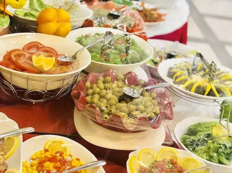 Fotos del hotel Meral Crown:  15