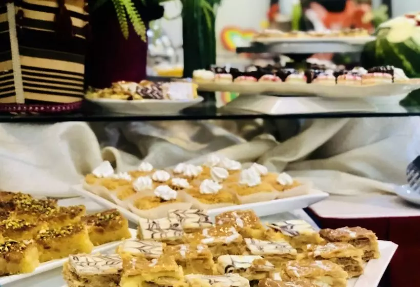 Fotos del hotel Meral Crown:  33