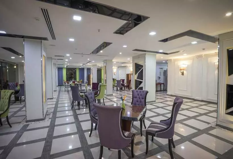 Fotos del hotel Meral Crown:  30