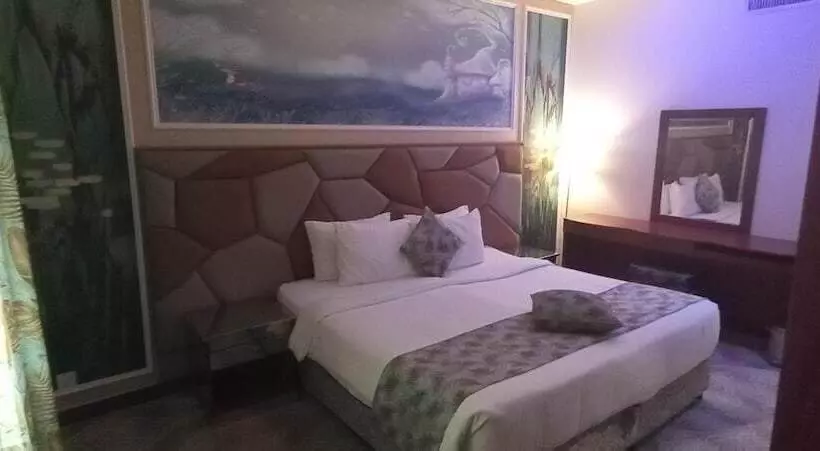 Fotos del hotel Meral Crown:  6