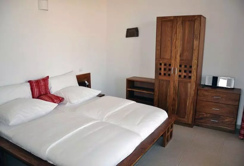 Leo S Beach  & Restaurant  Adults Only