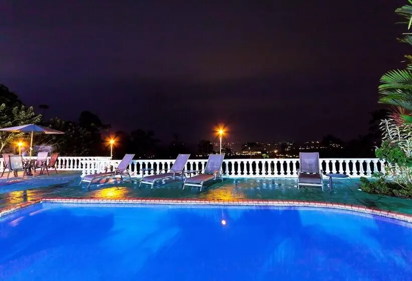 Greenlagoon Arenal Waterfall Villas