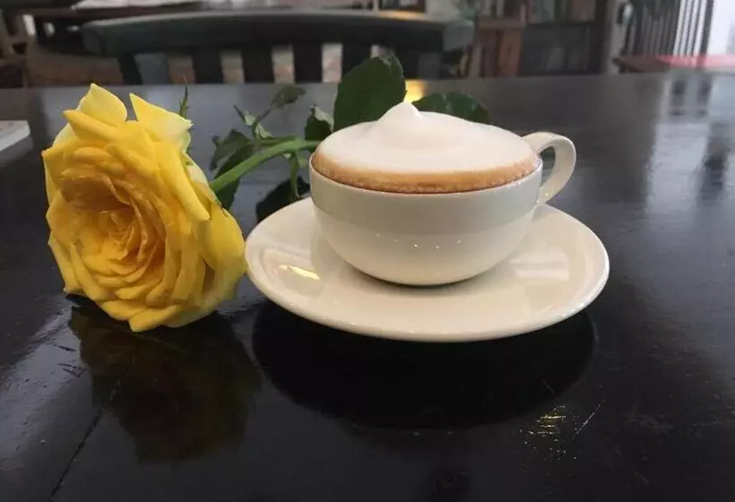 Fotos del hotel The Travellers Arms:  7