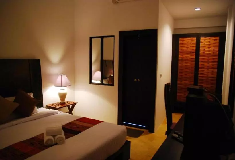 Fotos del hotel The Travellers Arms:  2